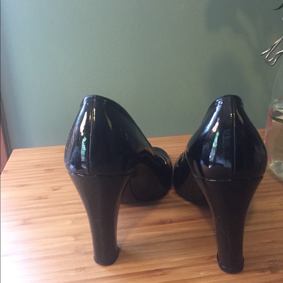 Black patent leather stuart weitzman pumps - Picture 4 of 4
